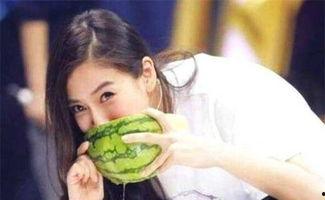 娱乐圈吃瓜杨幂鹿晗,杨幂鹿晗瓜田乱舞，揭秘幕后真相  第1张